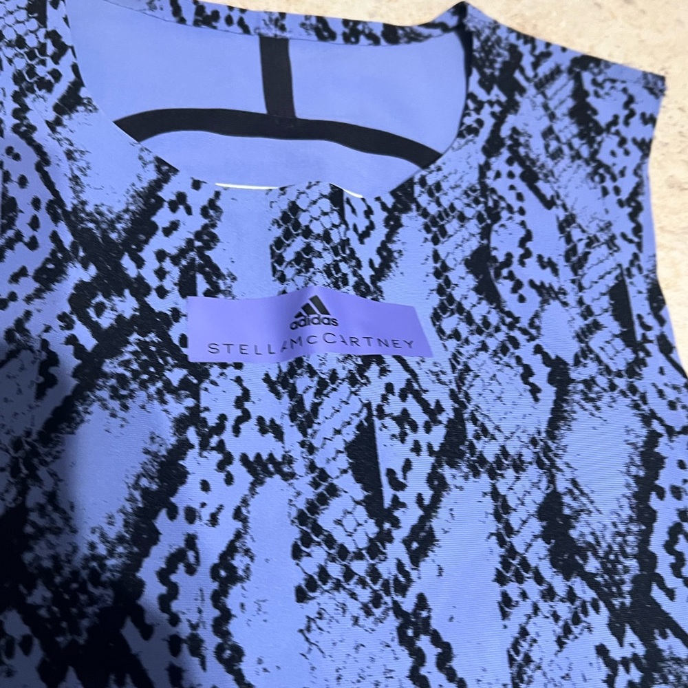 Stella McCartney Blue and Black Snake Print Top and leggings